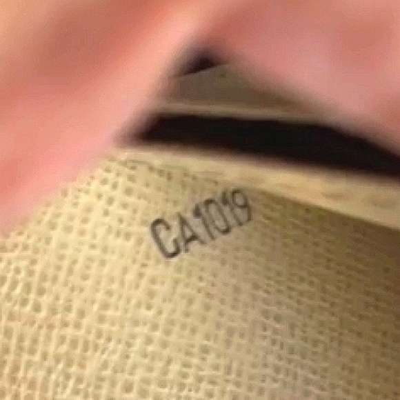 ▶ ®Louis Vuitton Damier Azur Sarah Continental Wallet WOC Pre-owned - Picture 16 of 16